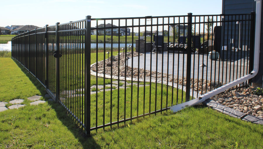 What are the Benefits of Aluminum Fences?